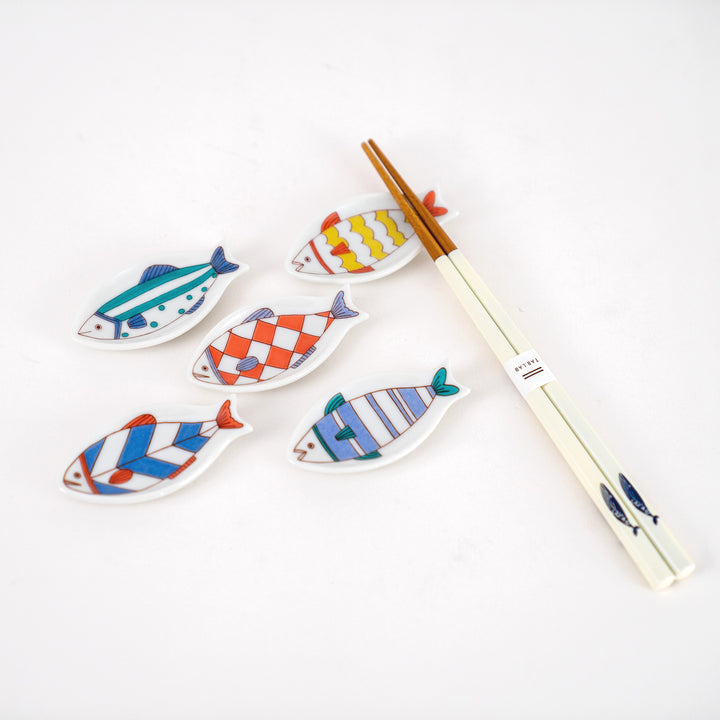 Kutani Yaki Hand Painted Fish Chopstick Rest