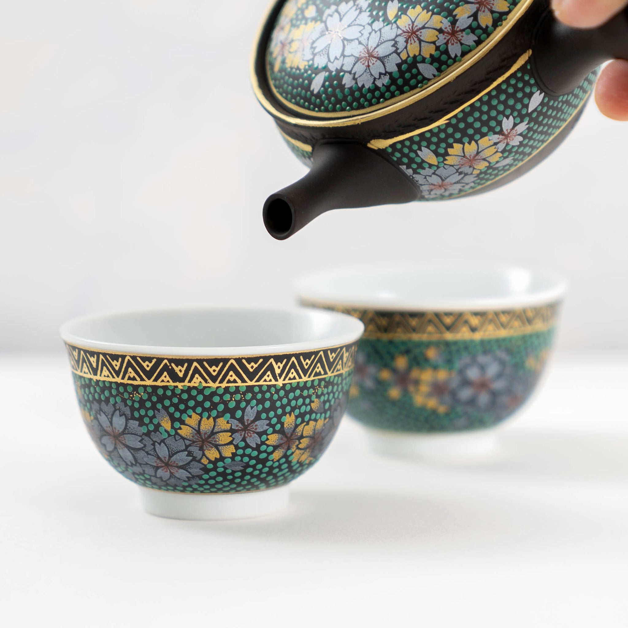 Japanese Tableware & Dinnerware | Plates, Bowls & Ceramic Sets