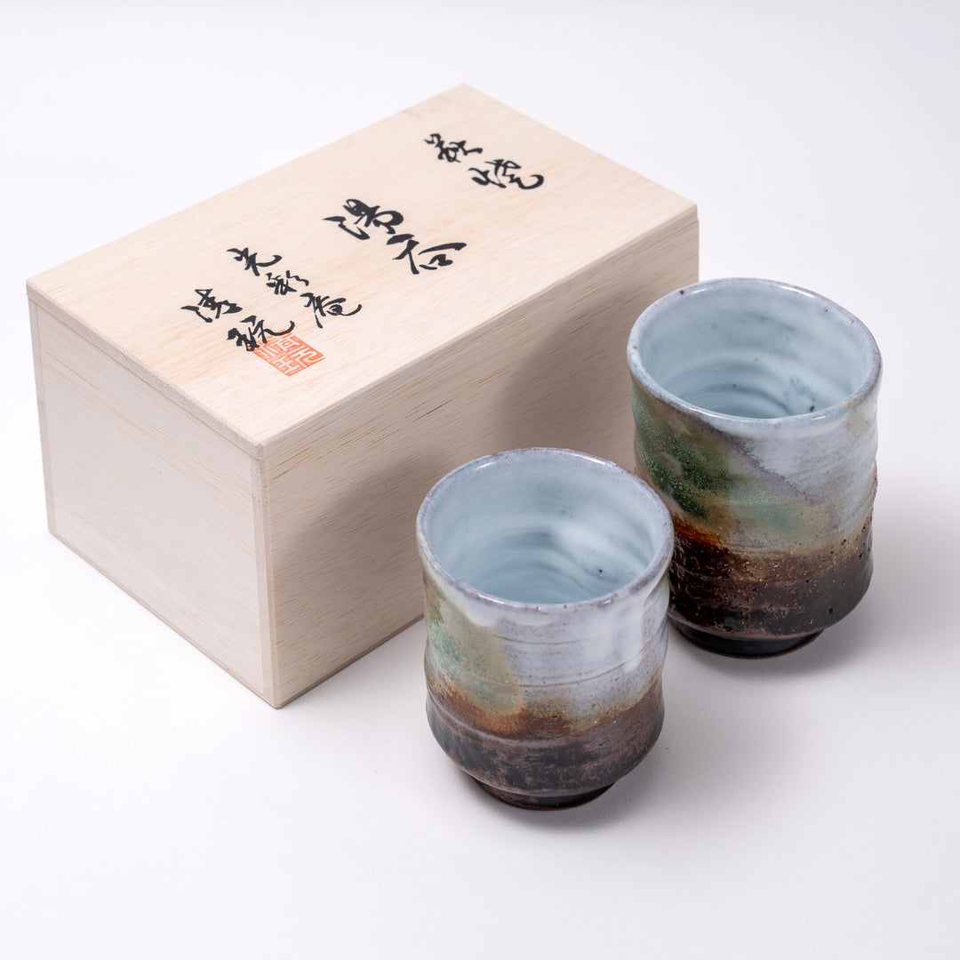 Handcrafted Hagi Ware Tea Cups/Yunomi Set of 2Pcs Presented in a Wooden Gift Box