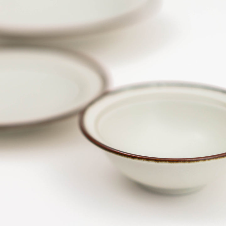 Mino Ware Line Plate and Bowl - Beige