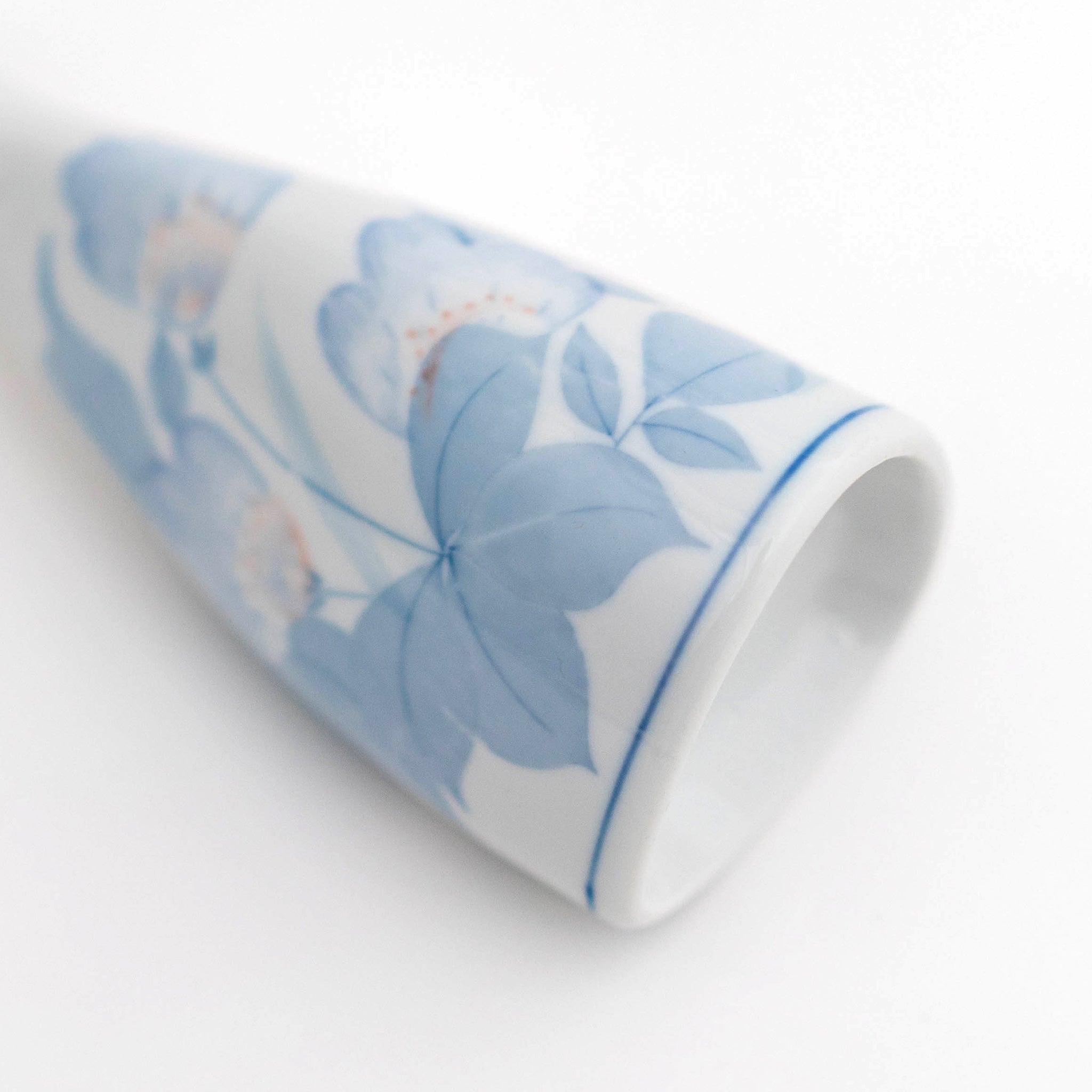 かものふらわー Japanese Flower-painted Triangle Sake Bottle and Cup – Great